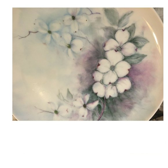 Vintage Hand Painted Porcelain Plate White Flowers 8" Artist Initials - Picture 2 of 4